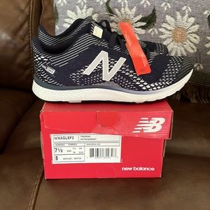 NIB - New Balance shoes size 7 1/2  Navy Blue